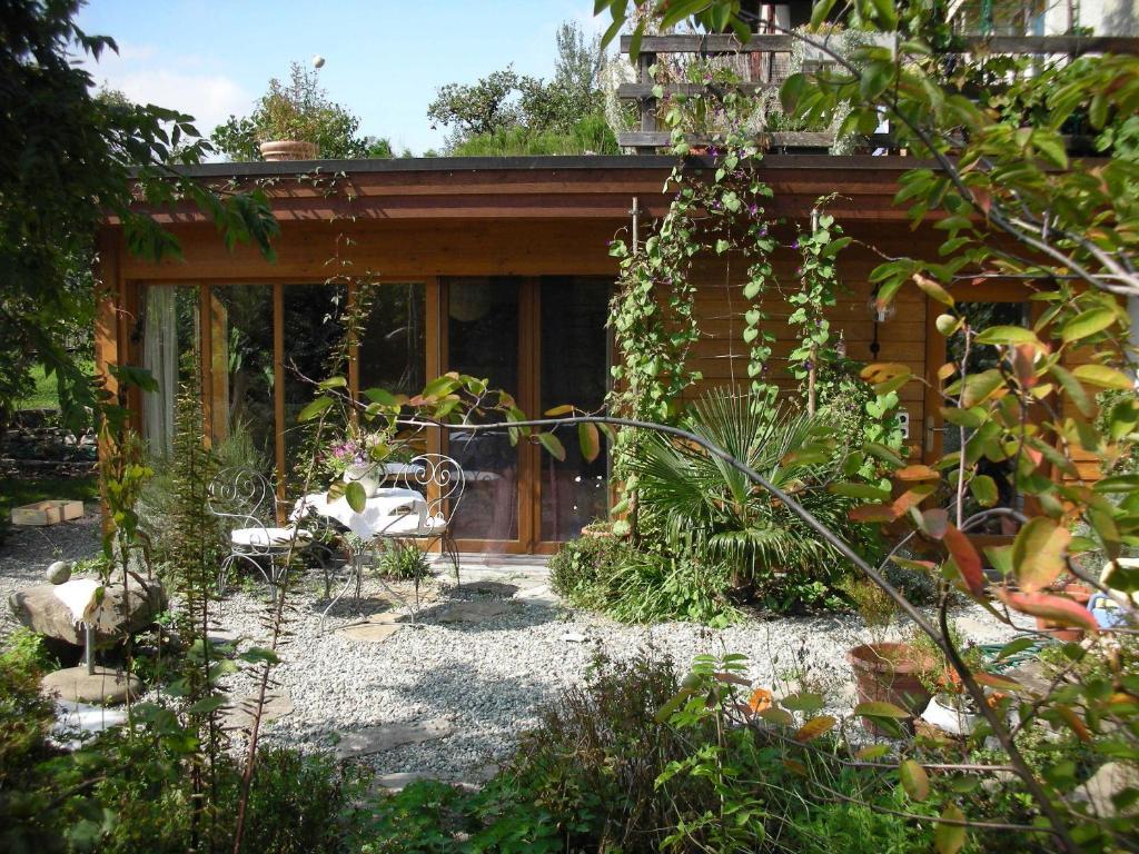 Dunkel Blaue Maus Bed & Breakfast Meiringen Exterior photo